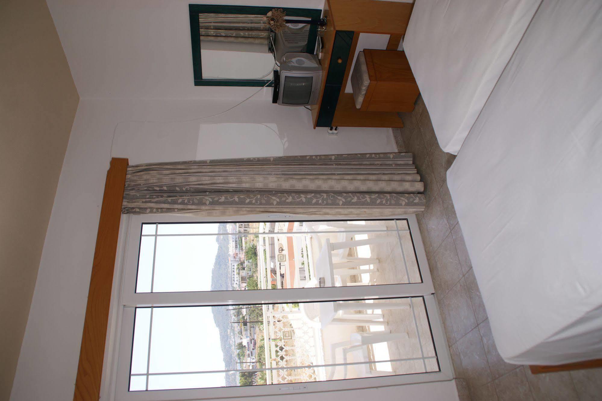 Aparthotel Dream & 2*